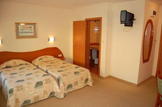 Hotel Seasons Tryavna Ruang foto